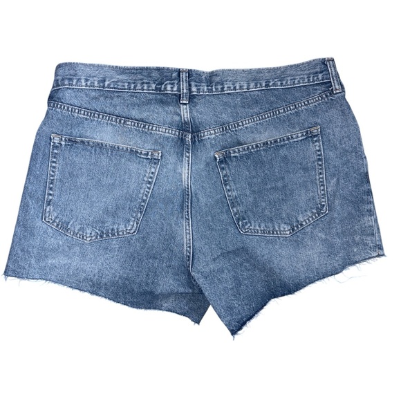 Gap Denim Mid Rise Stride Short Cut Off Shorts In Medium Wash Women’s Size 16/33 - Picture 10 of 10